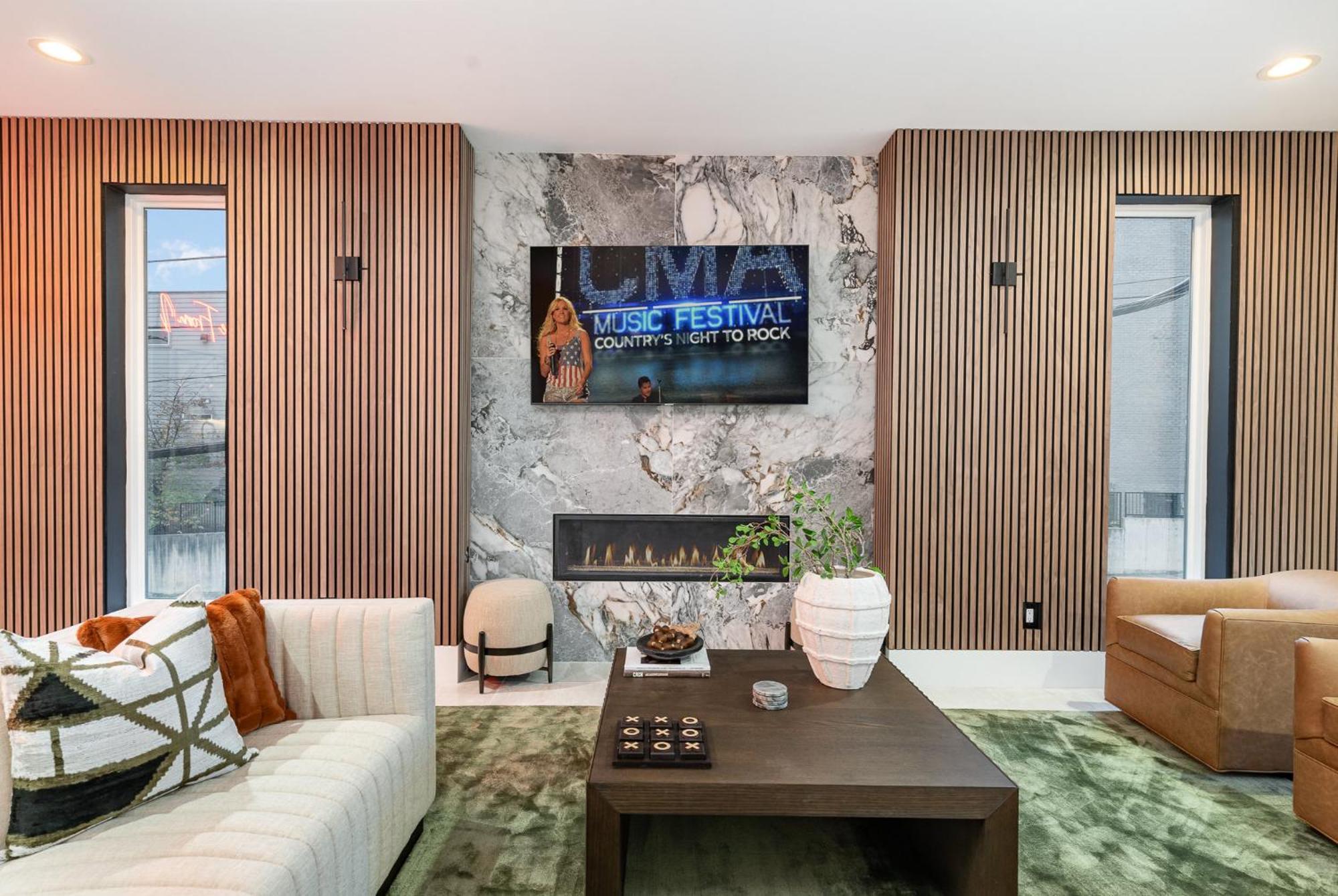 Luxe-high Note-rooftop Hot Tub-3 Mins To Broadway Holiday home
