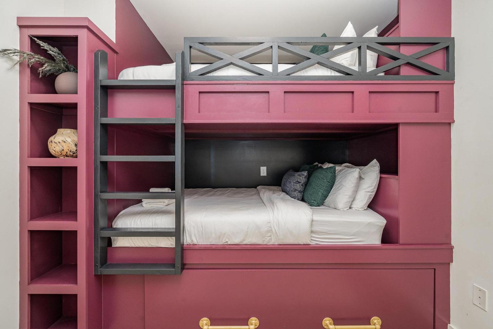 Hyve - Tempo - 2 Units - Walk To Broadway Holiday home