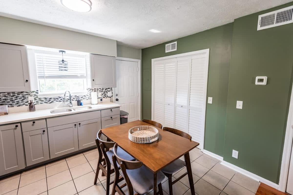 Riverside Retreat Near 5 Points *