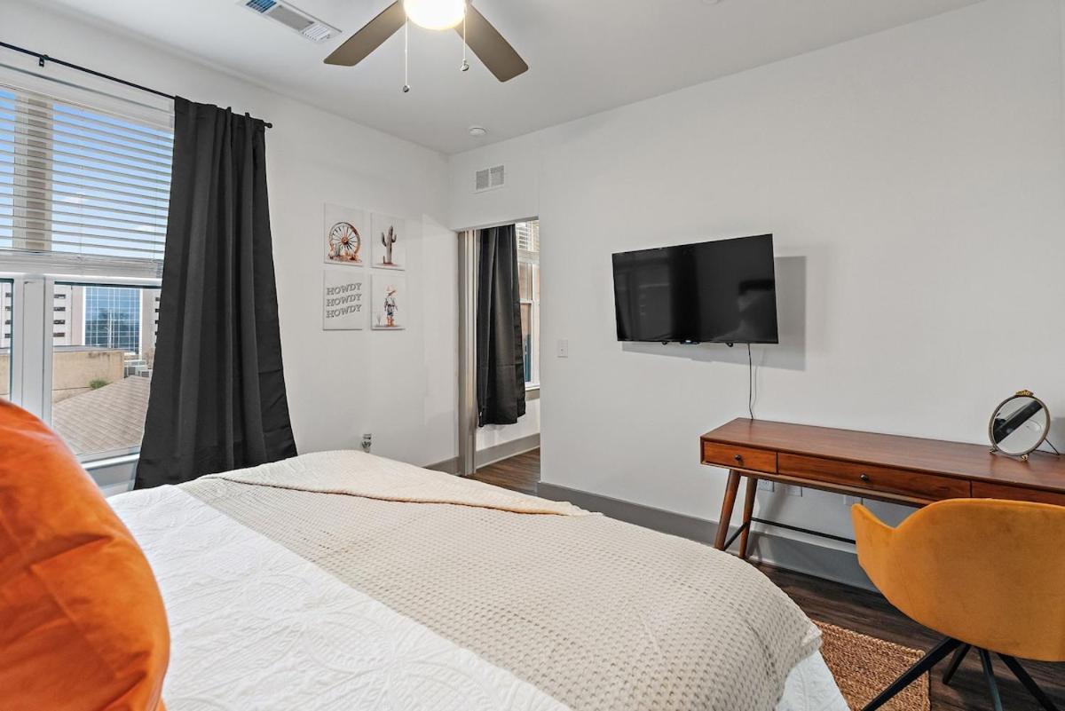 Mid-century Charm In Midtown