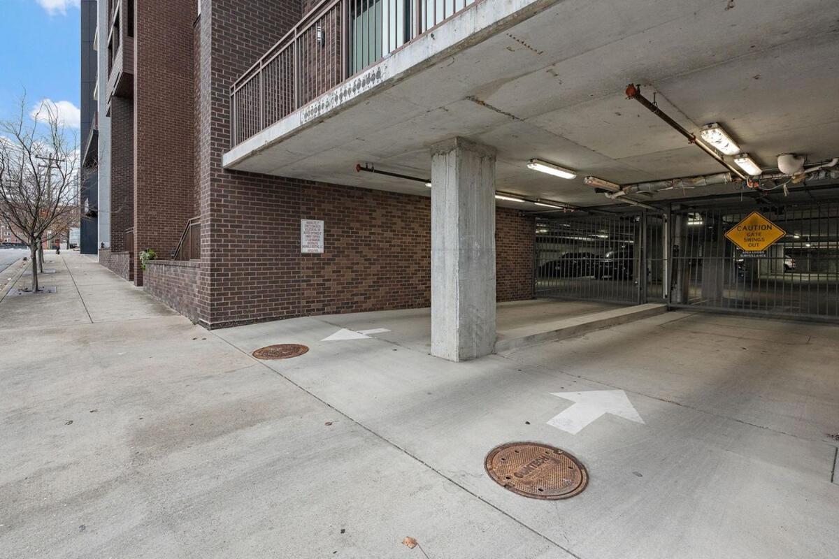 Mid-century Charm In Midtown Apartment Nashville