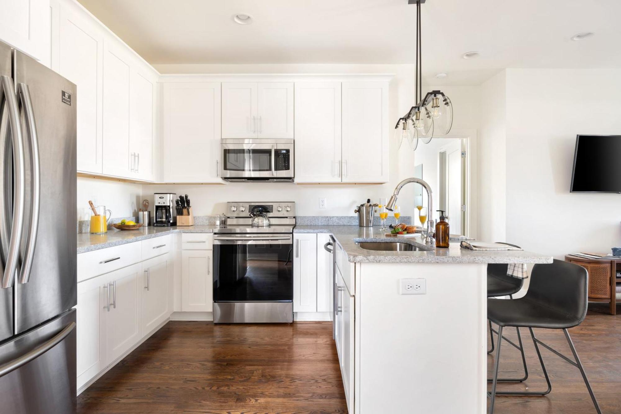 Hart Buyout 4 By Avantstay Two Town House Buyout W Modern Amenities In Holiday home