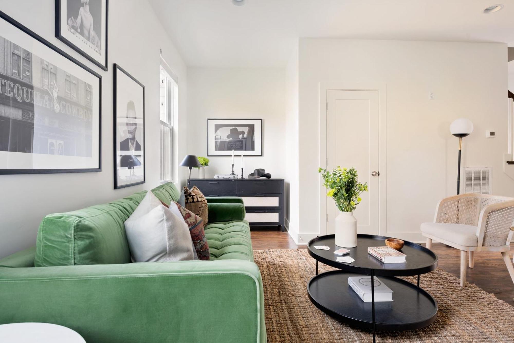 Hart Buyout 4 By Avantstay Two Town House Buyout W Modern Amenities In