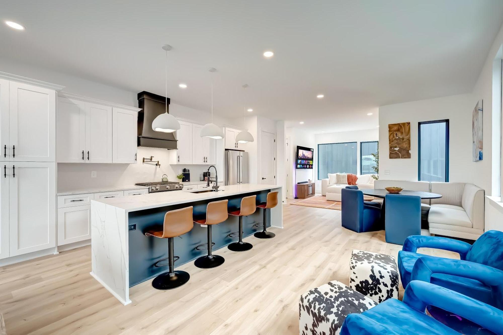 Twin Homes Rooftop Deck Hot Tub Outdoor Kitchen Nashville