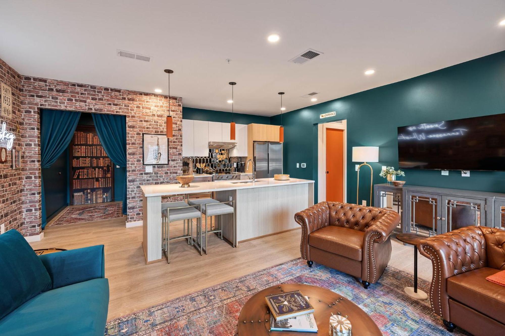 The Speakeasy Walk To Broadway Parking Pool Holiday home Nashville