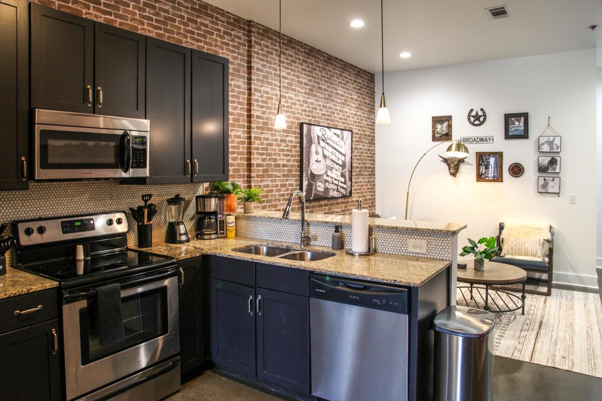 Western World Near Vandy On West End * Nashville