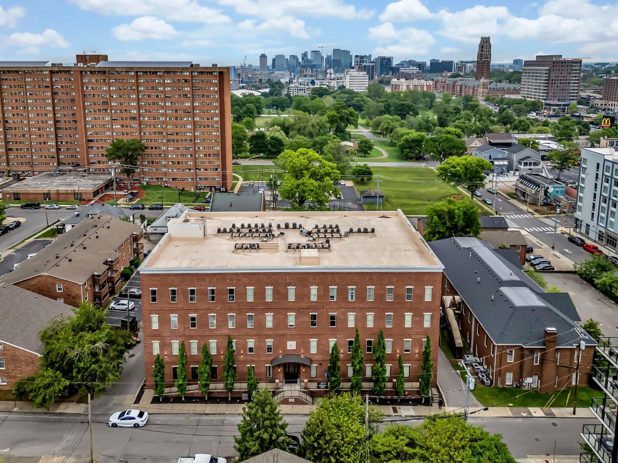 Western World Near Vandy On West End