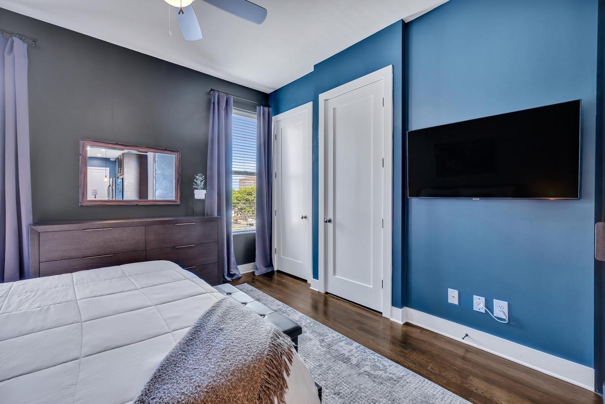 The Barrelhouse Loft In West End Near Vandy And Centennial Holiday home *
