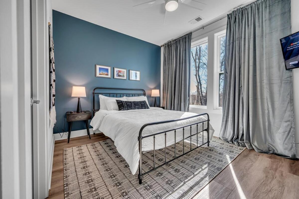 Huge Roof Deck With Games 10 Mins To Broadway *