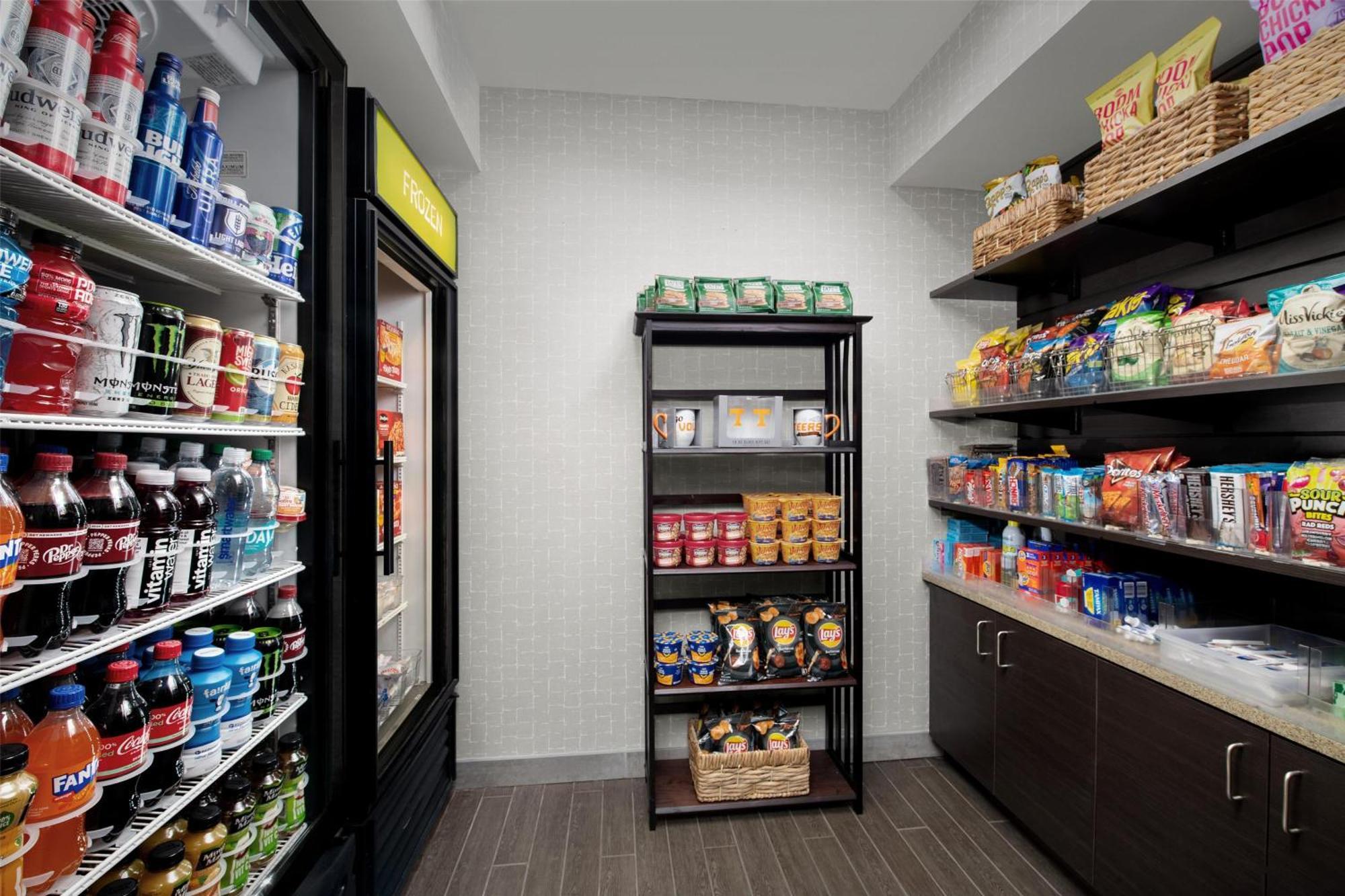 Home2 Airport Hotel 3*