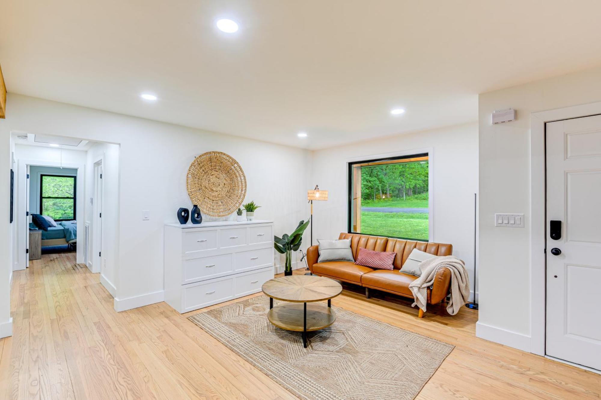 Holiday home Spacious Deck Contemporary In Nashville!