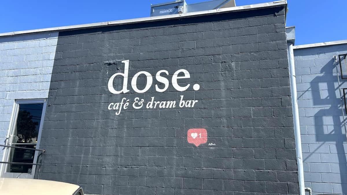 East Getaway - Walk To Parks Golf & Music Spots Holiday home *