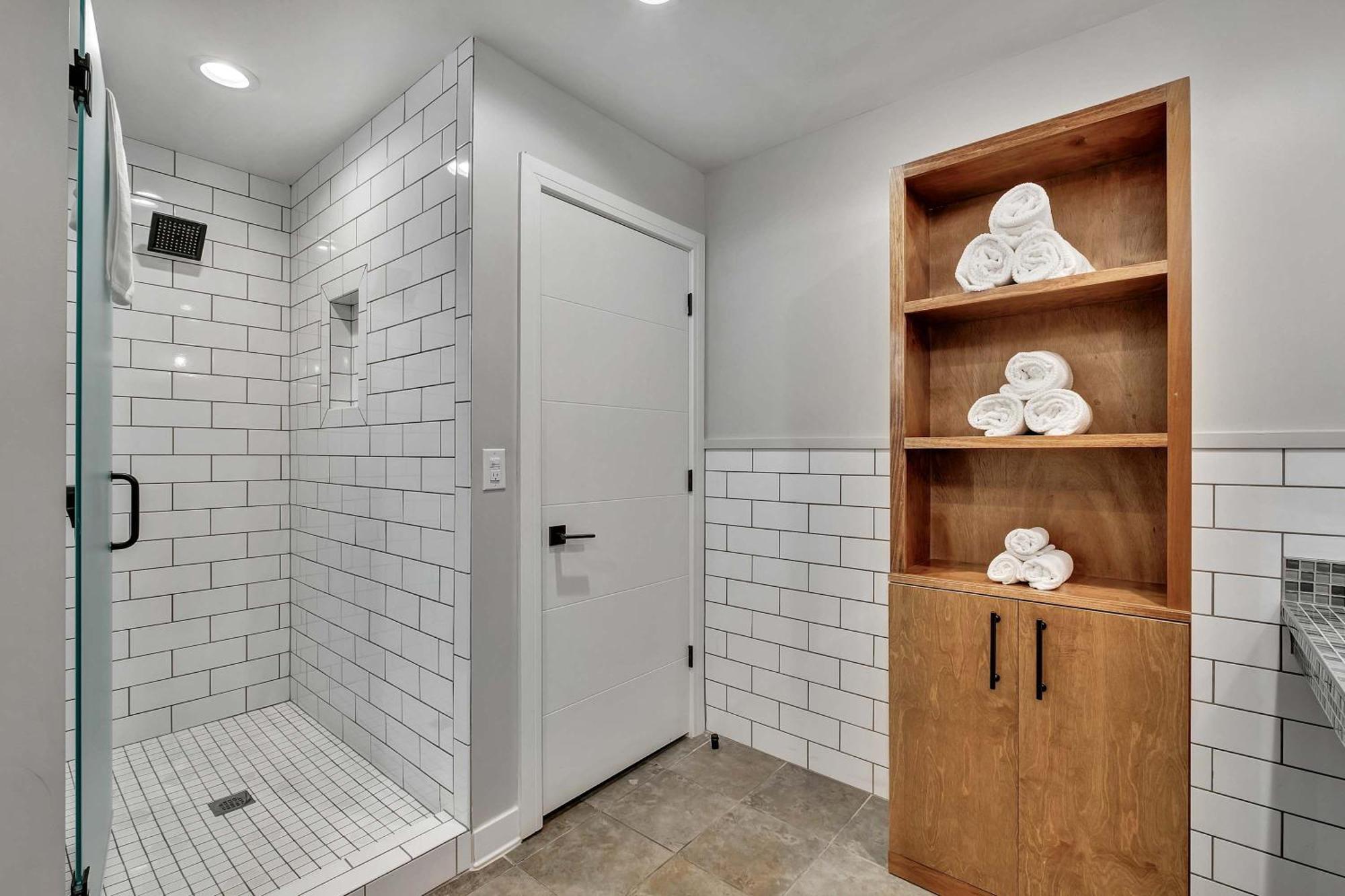 Apartment Rustic 6br By Maddox Nashville