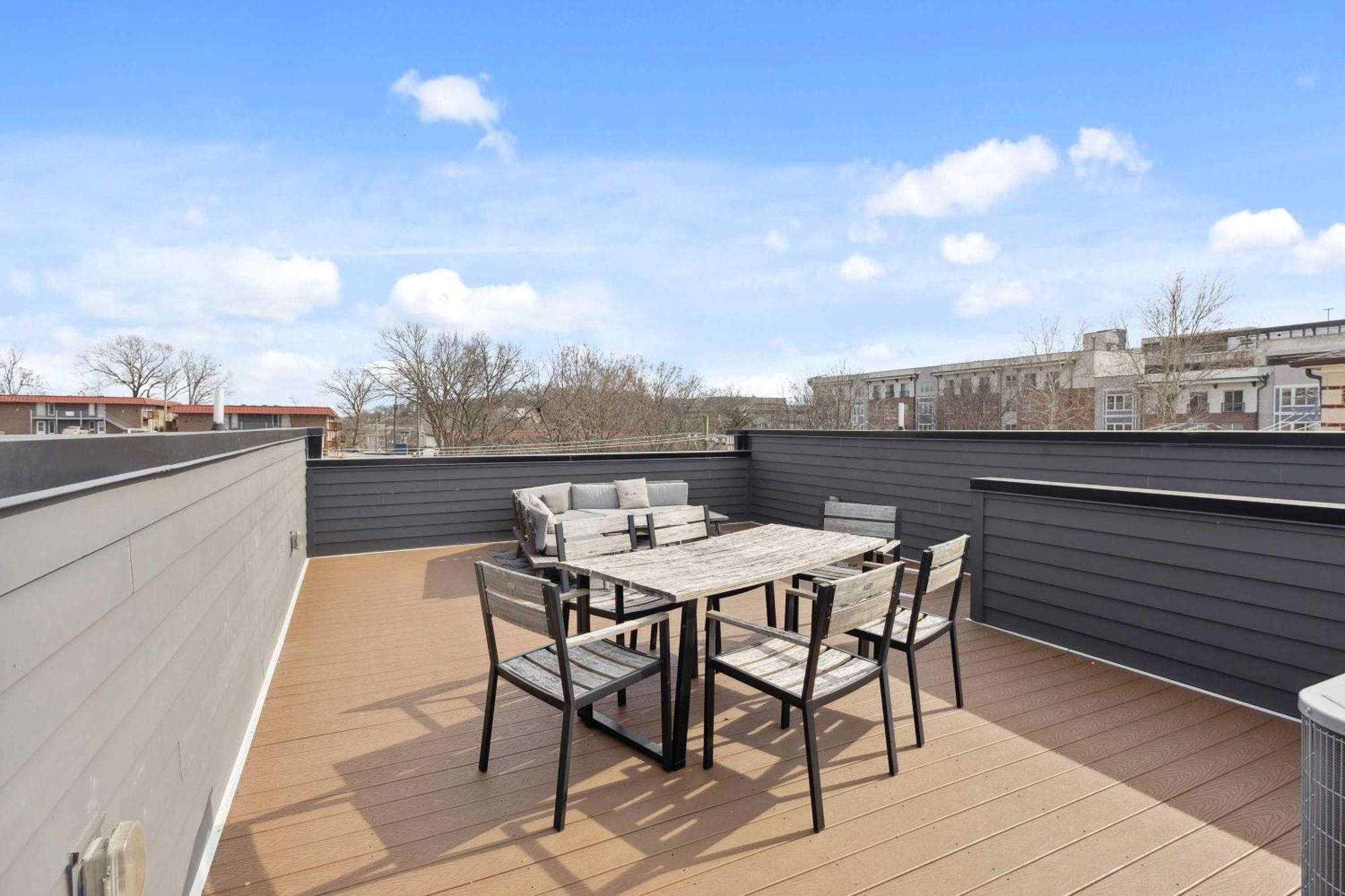 West End Oasis-new Building & Rooftop Views * Nashville