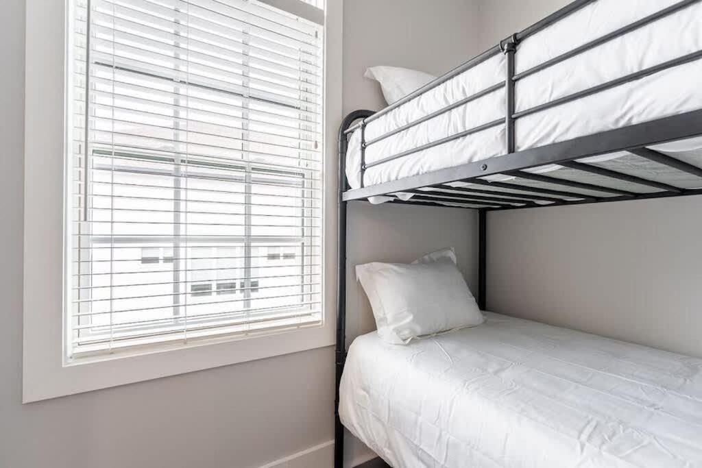 New Side By Side Homes - Sleeps 24