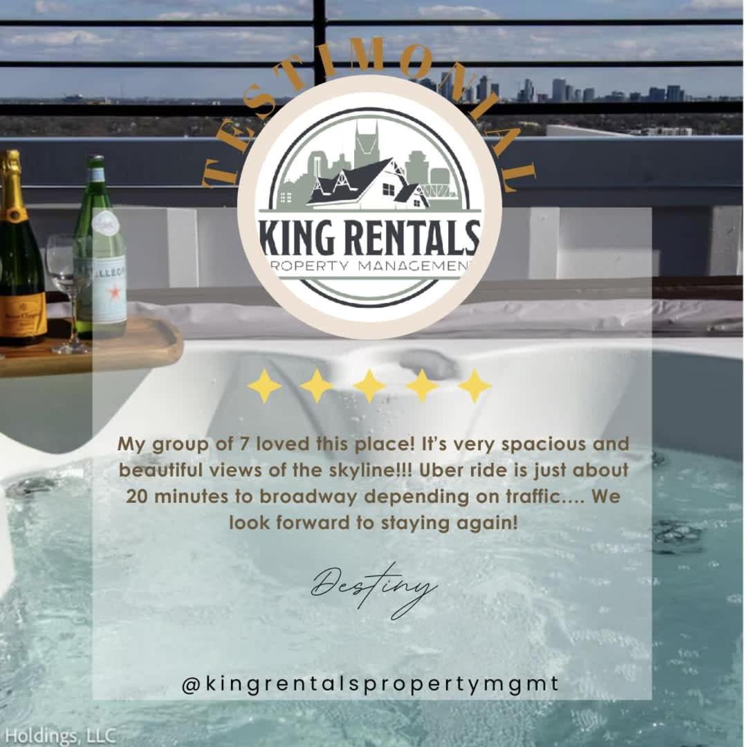 Stylish - Rooftop Deck - Hot Tub * Nashville
