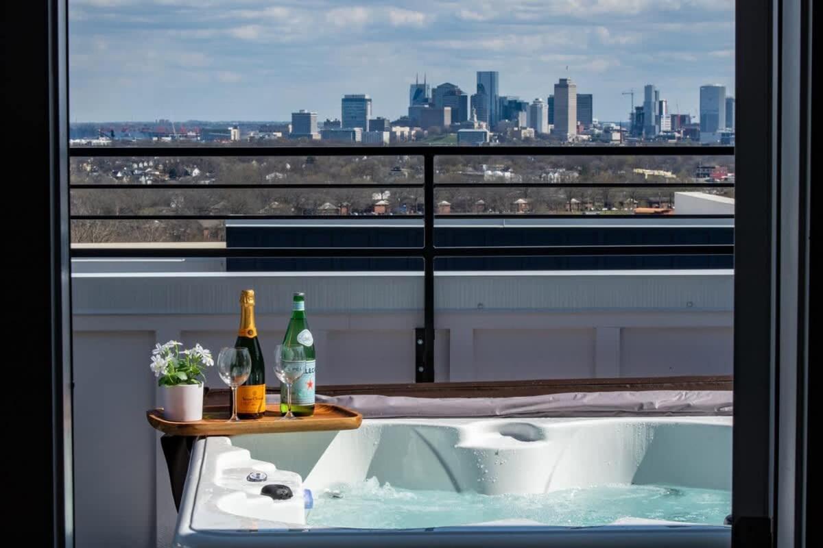 Side By Side Nash Homes - Relaxing Rooftop Patios * Nashville