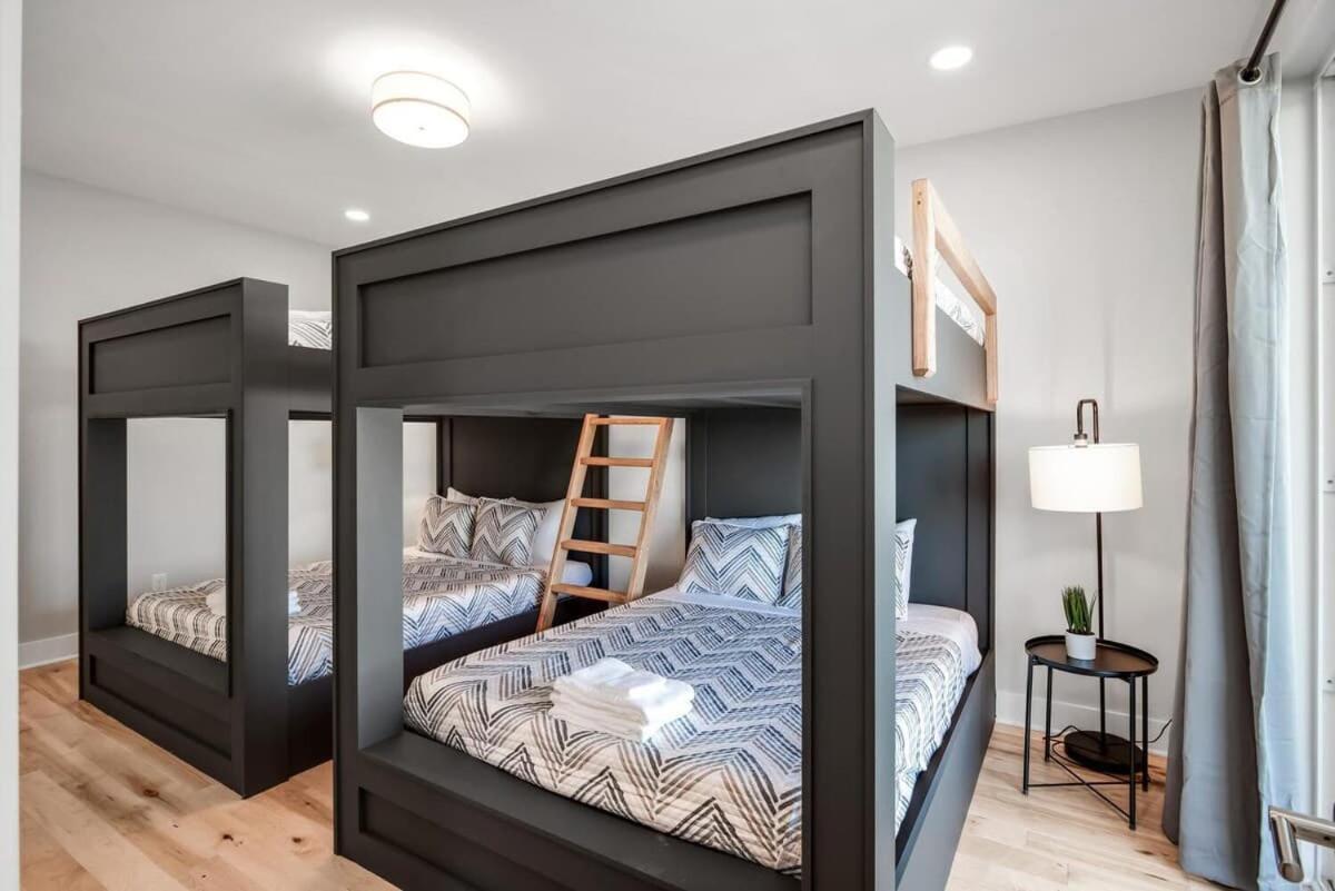 Side By Side Nash Homes - Relaxing Rooftop Patios