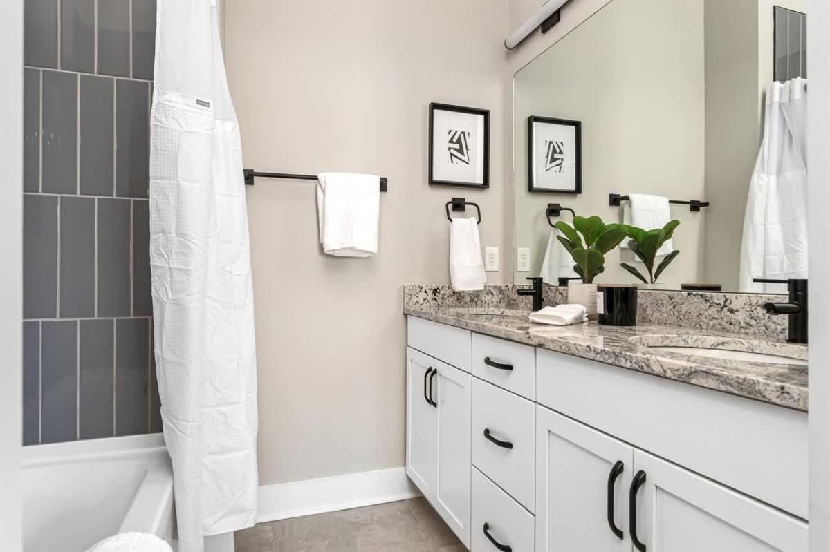 Gorgeous New Nash - Rooftop Views - Hot Tub Holiday home Nashville
