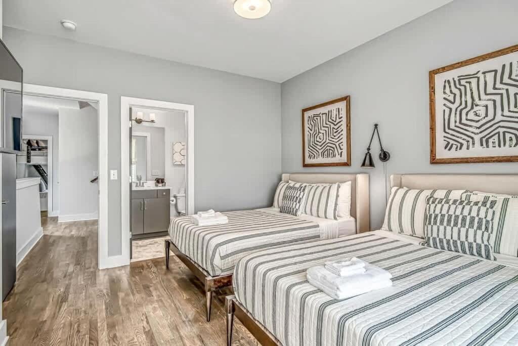 Cowgirl's Hideaway-rooftop Patio- 2 Mi To Broadway *