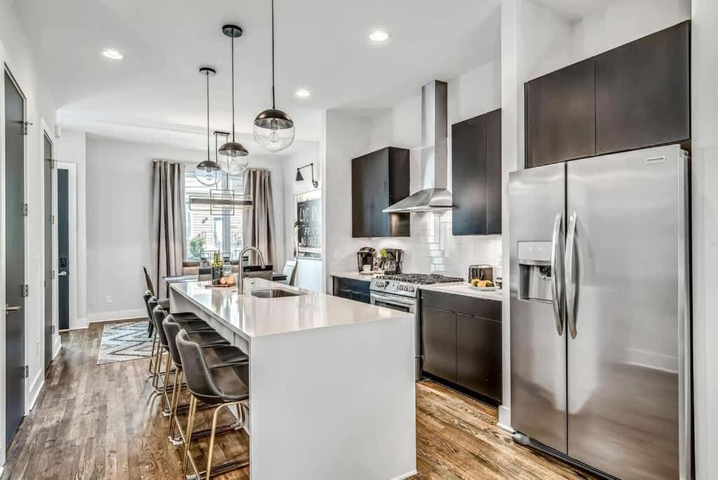 Cowgirl's Hideaway-rooftop Patio- 2 Mi To Broadway *