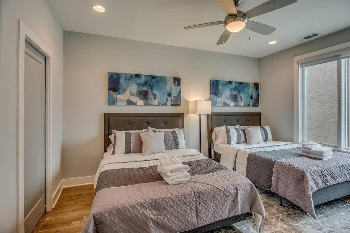 Holiday home Two Homes - Accommodates 24 Guests Nashville