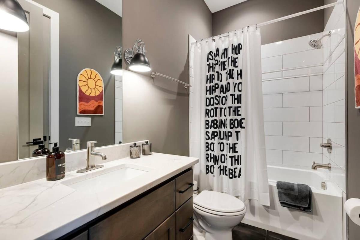 Holiday home Dazzling - Minutes To - Broadway 4br 4ba Nashville