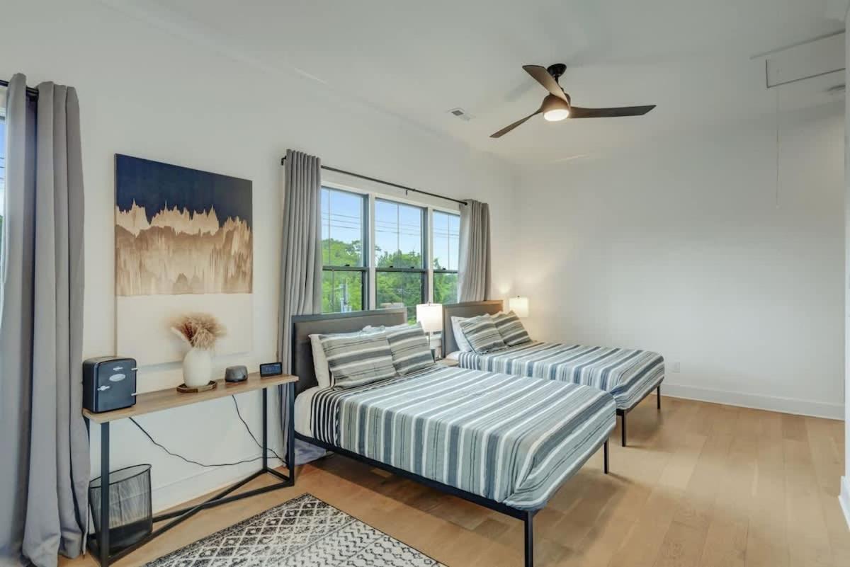 Sprawling Estate - Sleeps 16