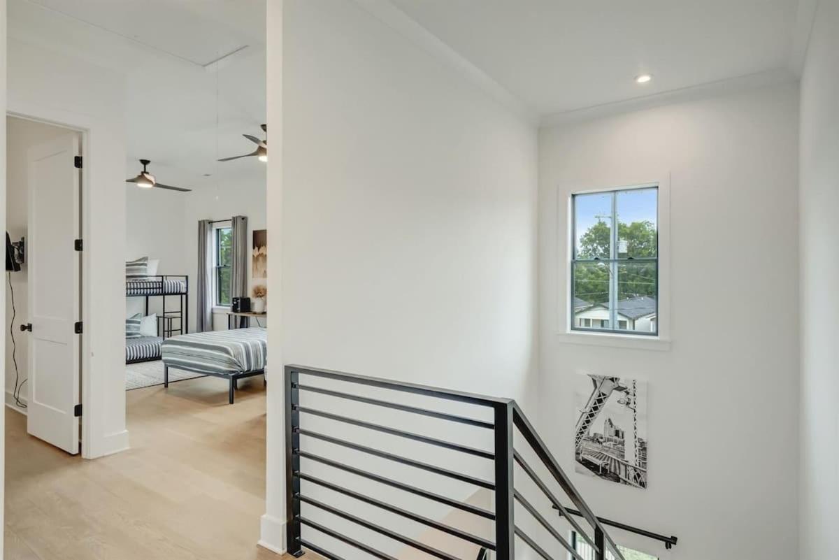 Sprawling Estate - Sleeps 16 Nashville