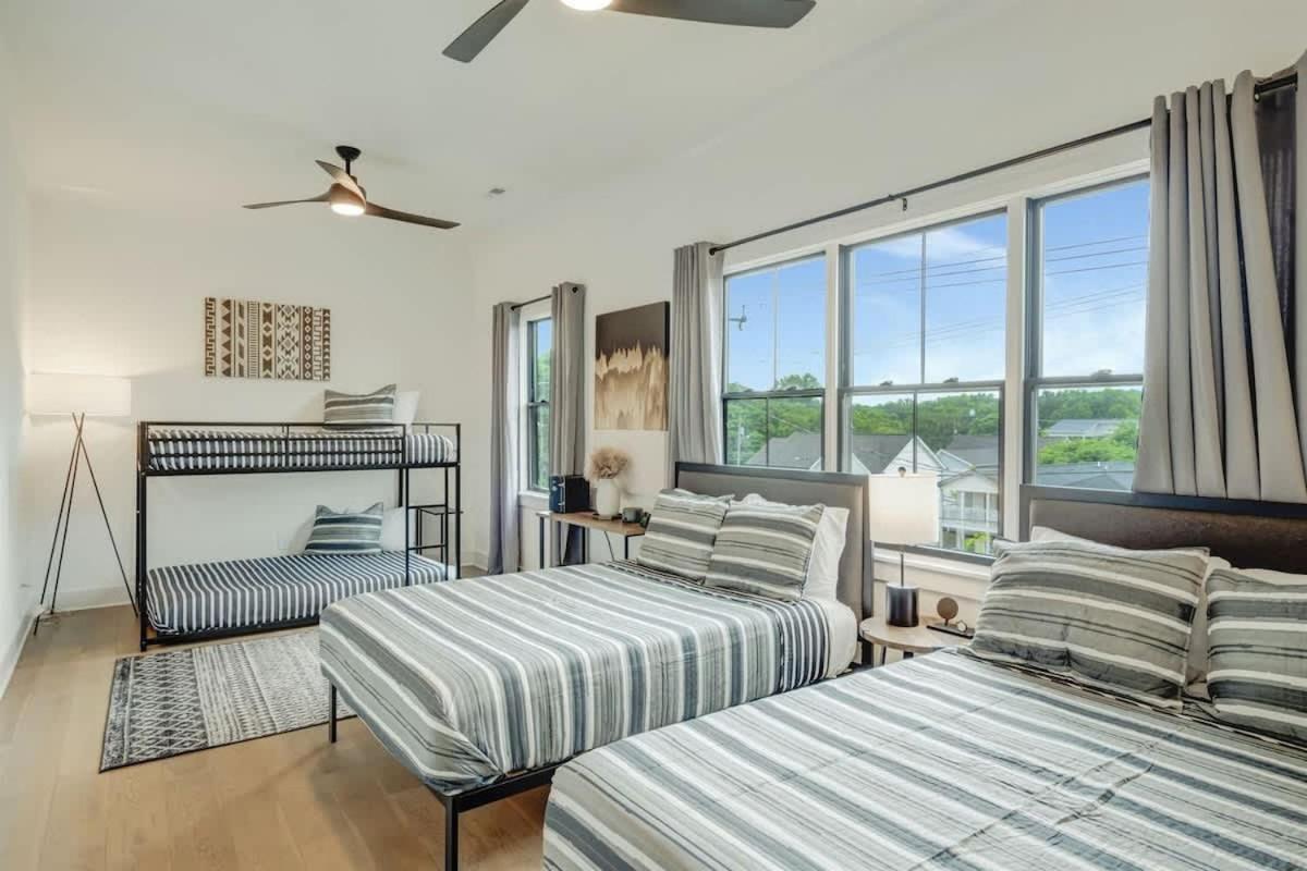 Sprawling Estate - Sleeps 16 Holiday home