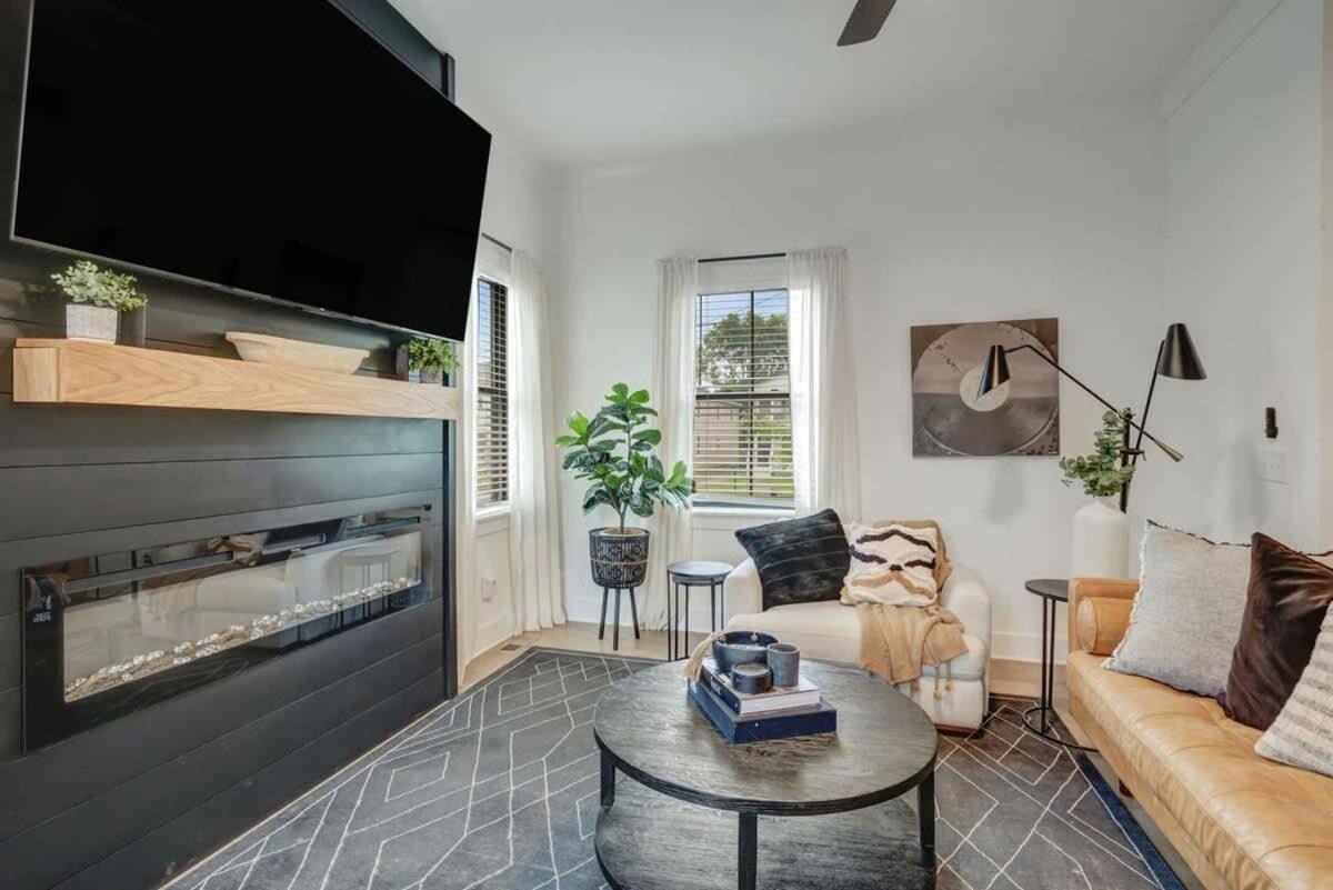 Sprawling Estate - Sleeps 16 * Nashville