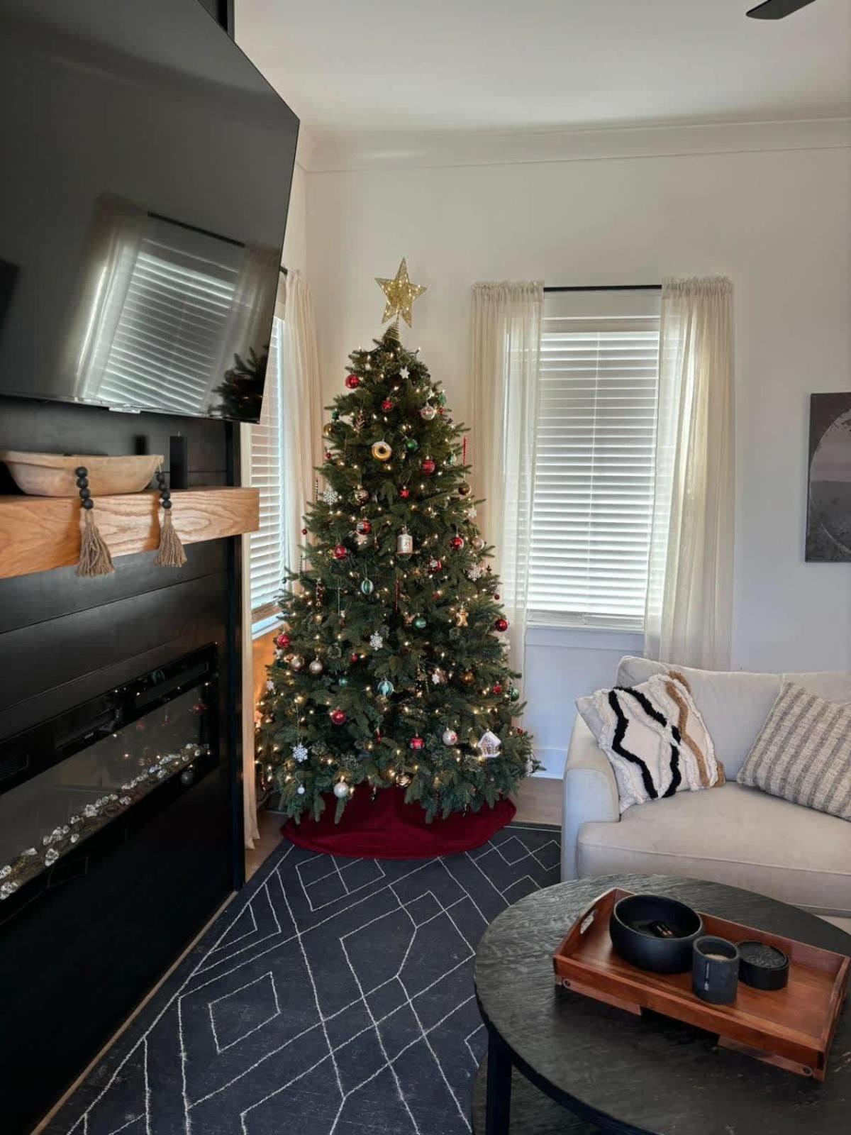 Sprawling Estate - Sleeps 16 Holiday home