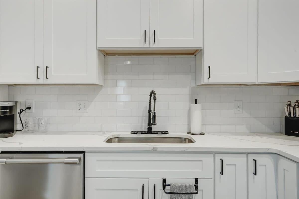 Sprawling Estate - Sleeps 16