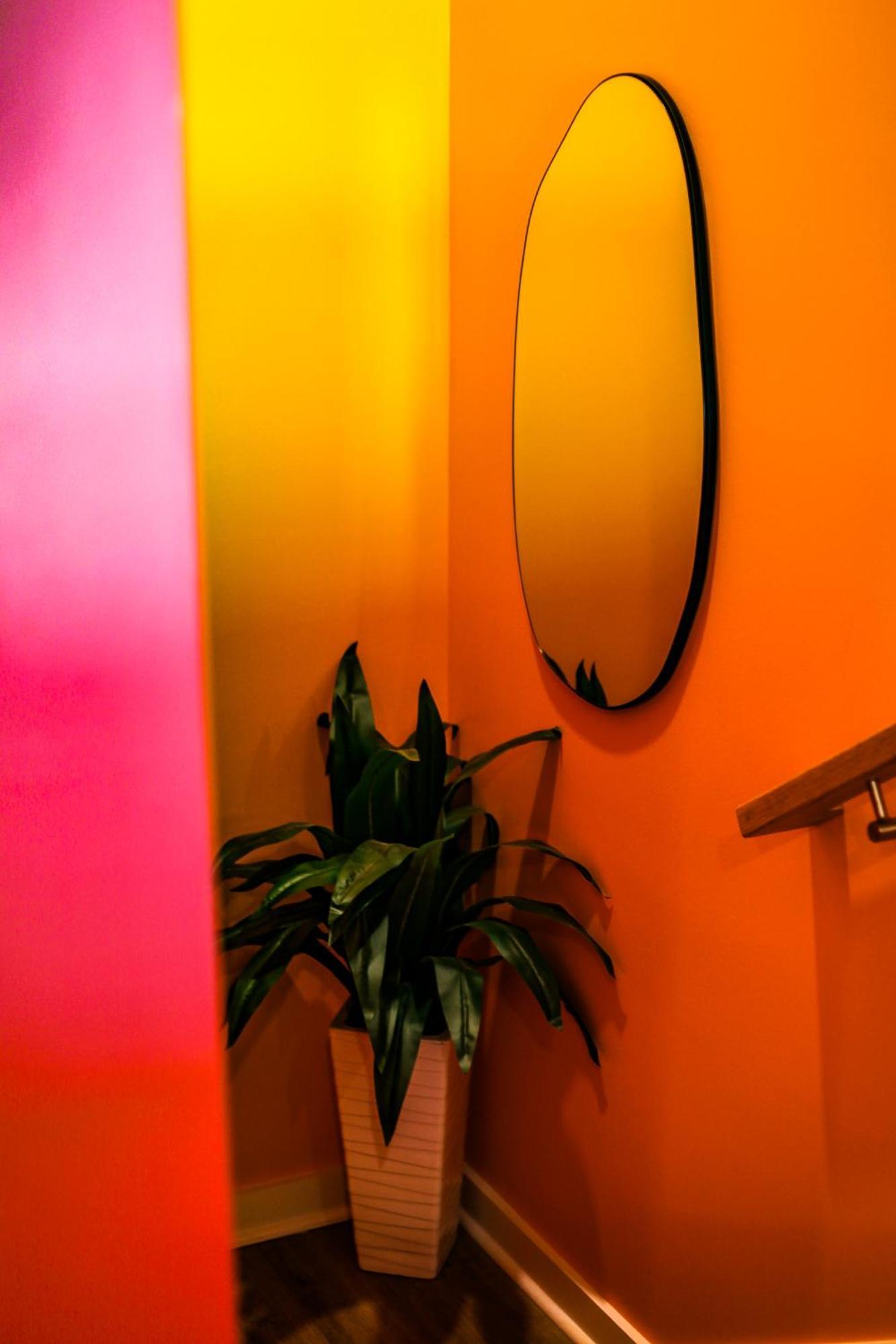 Walk To Broadway, Pool Access, Onsite Parking At Tequila Sunrise In Downtown Apartment