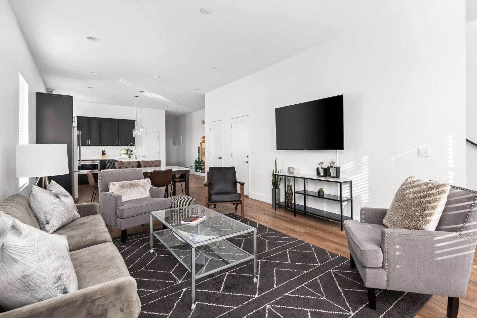 Elmhurst 113a Nashville