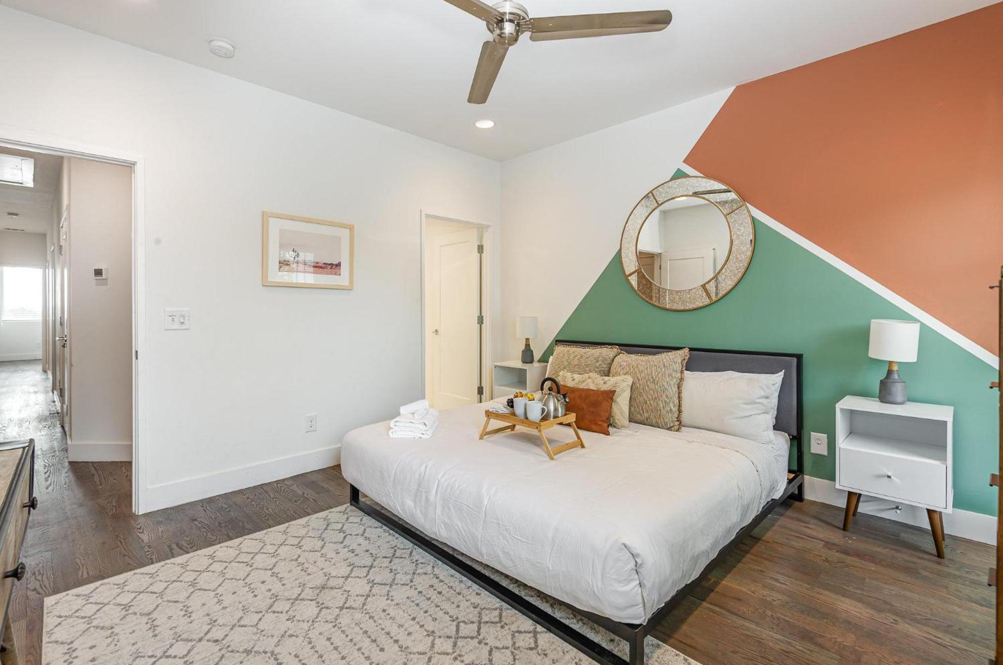 Hurst House - 4 Stylish Homes - Mins To Germantown Holiday home