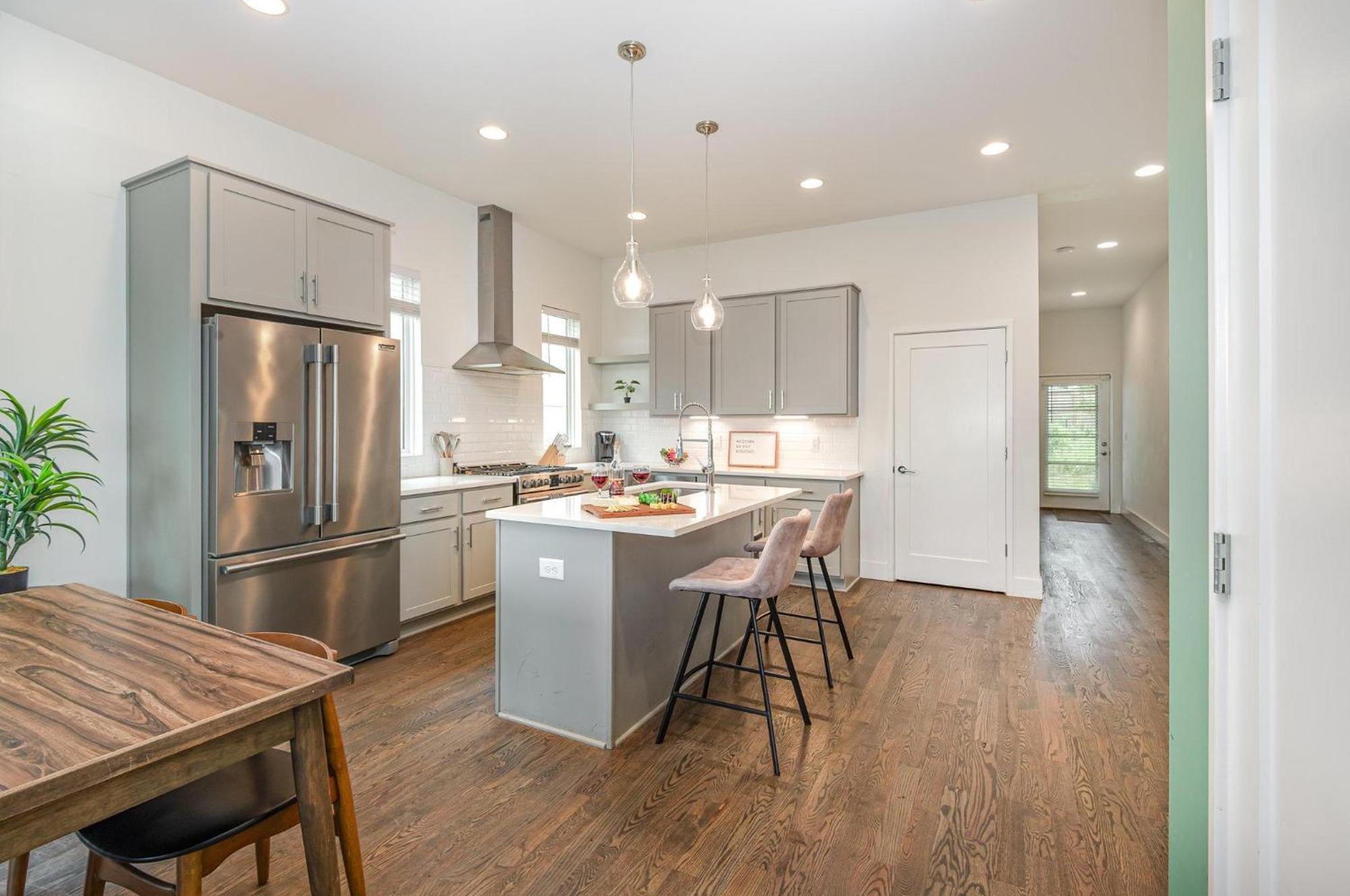 Holiday home Hurst House - 4 Stylish Homes - Mins To Germantown Nashville