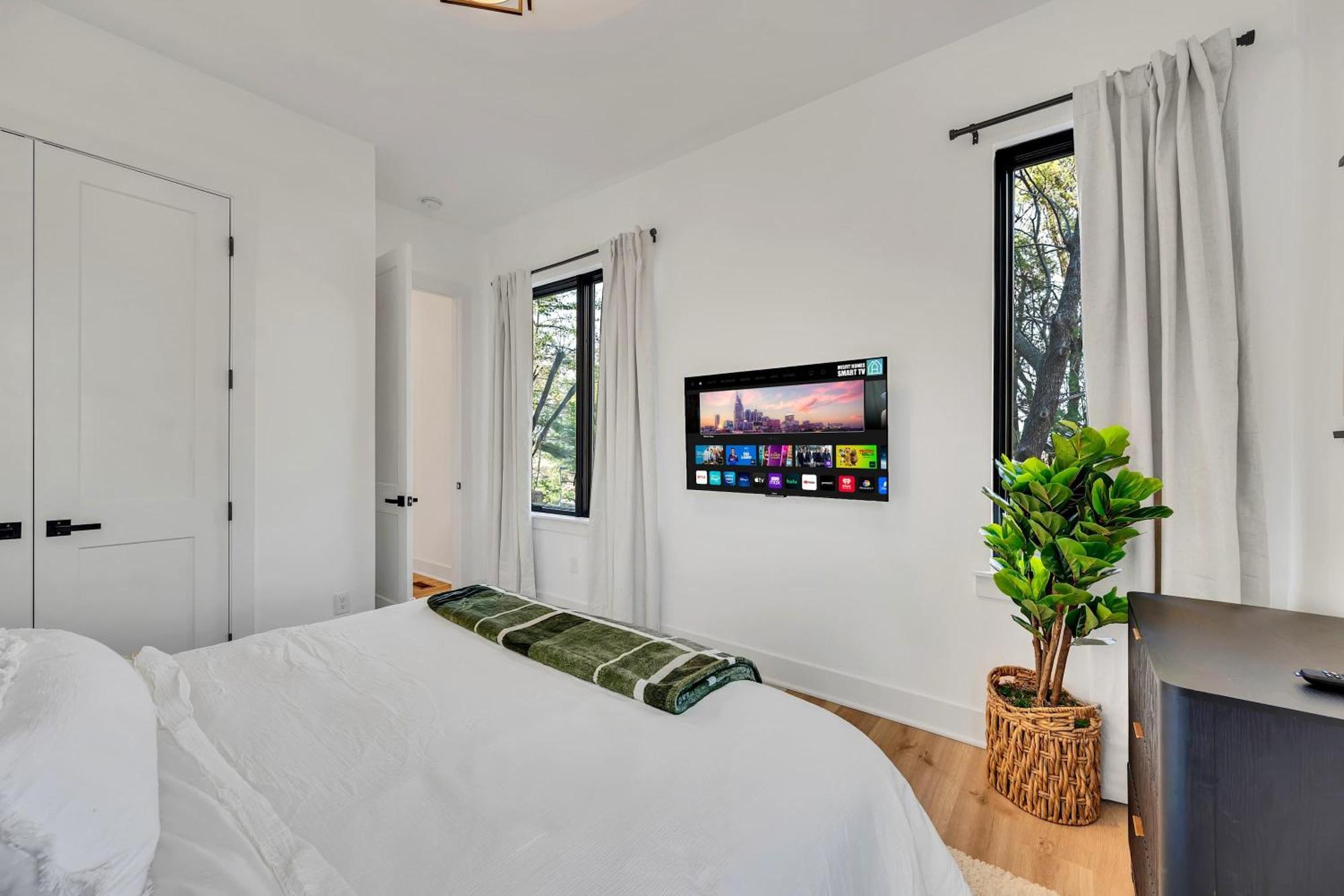 Holiday home 4 Rooftop Decks 4 Hot Tubs Game & Sauna