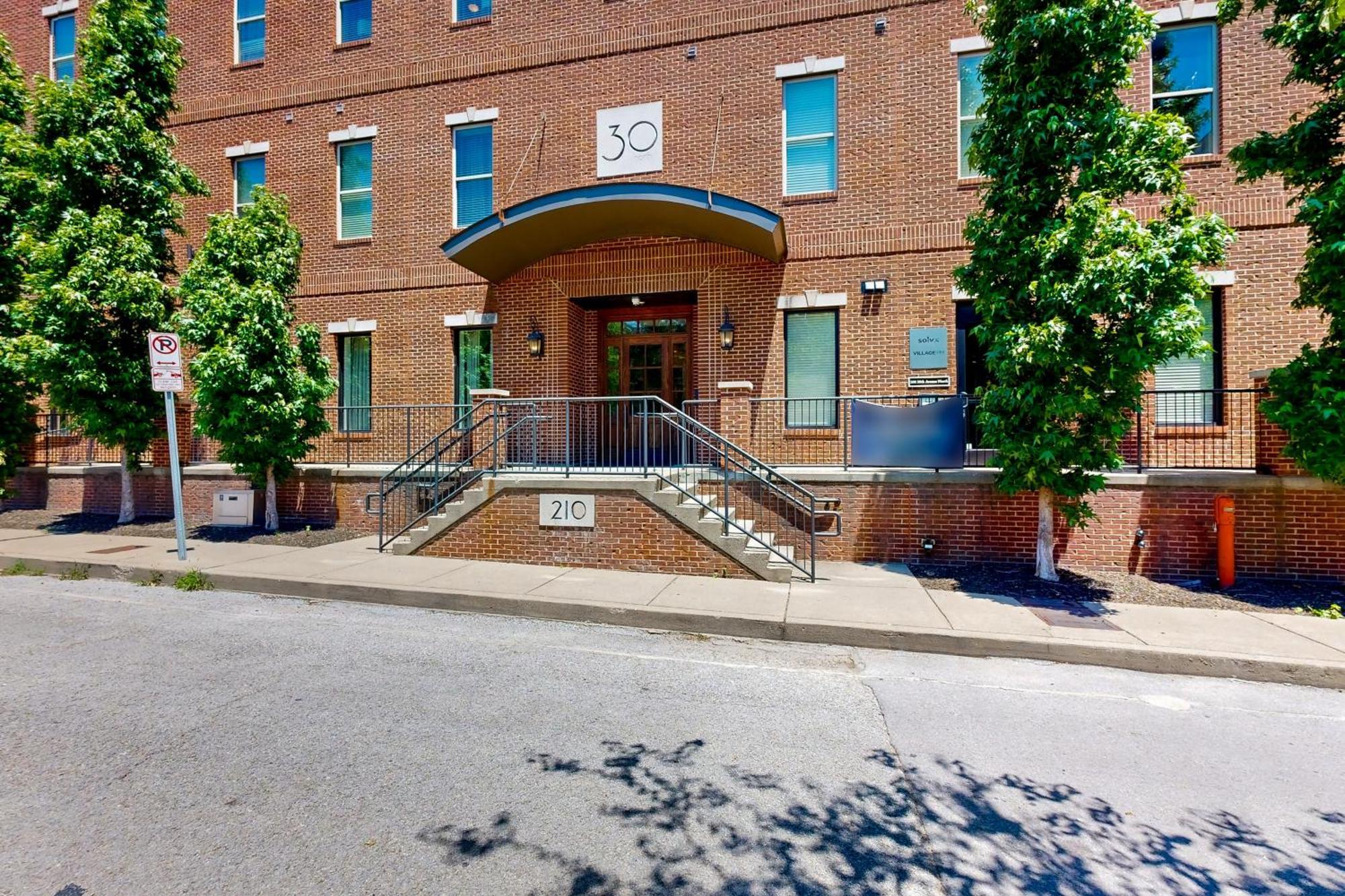 Apartment Lofts On 30th Ave