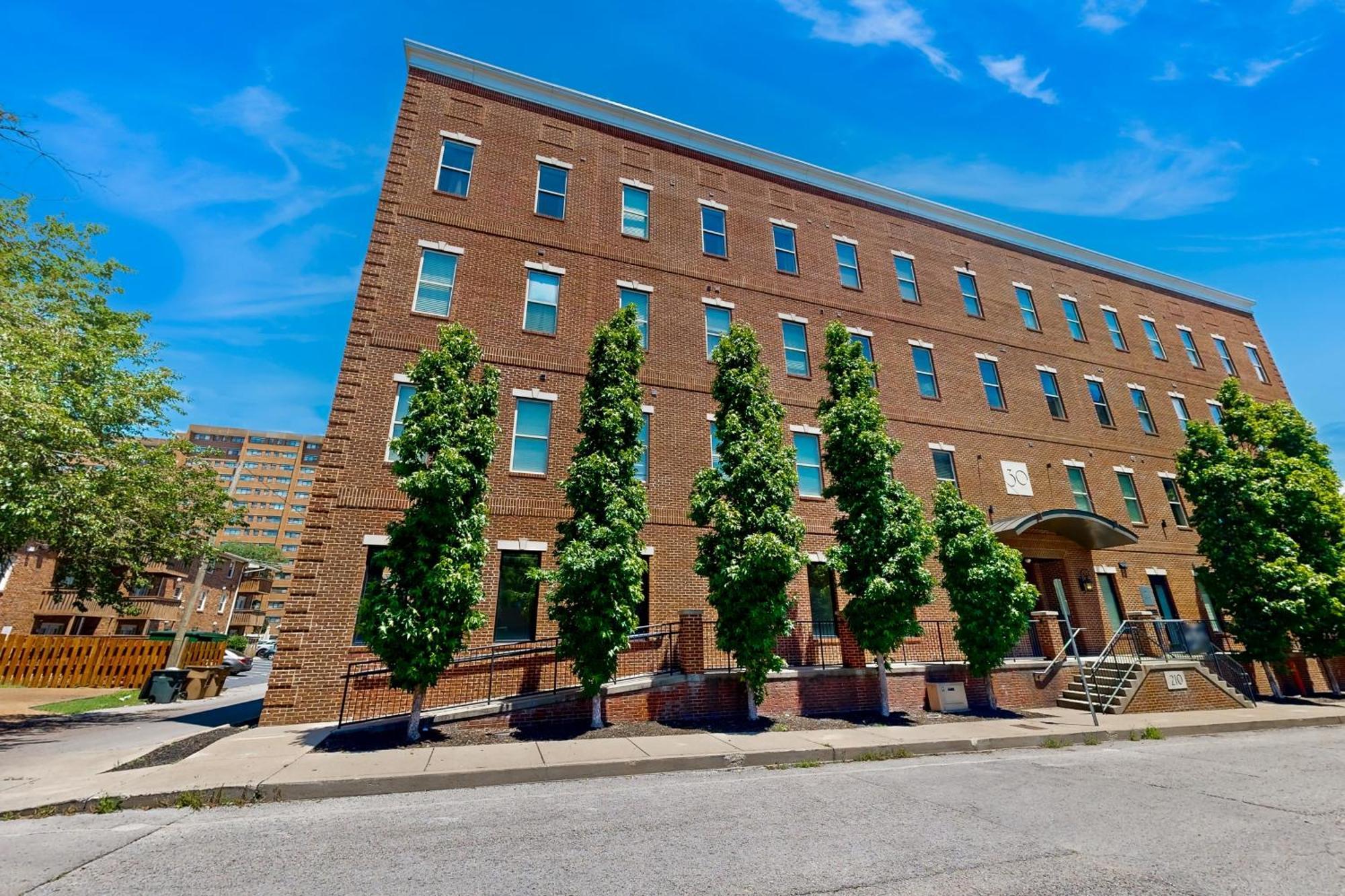 Lofts On 30th Ave Apartment