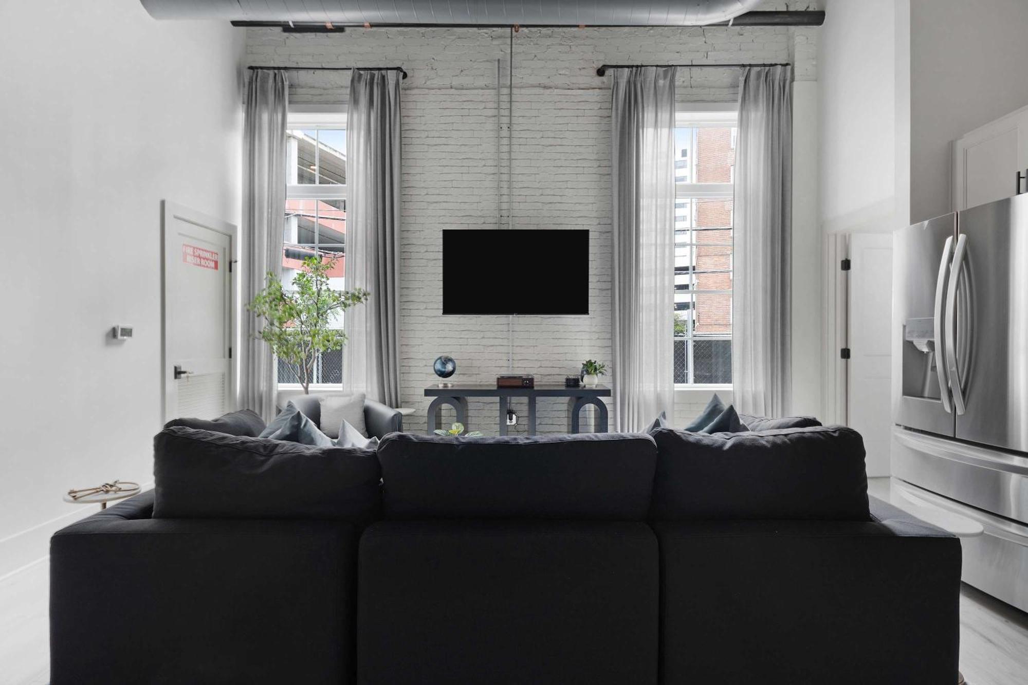 Dibs On By Maddox Apartment *