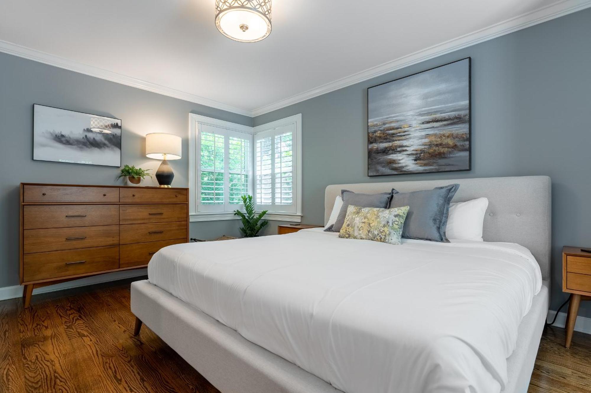 The Eloise By Local Holiday home