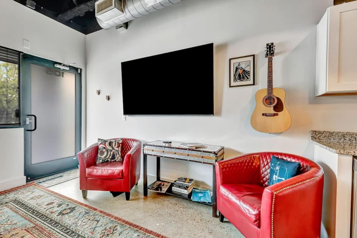 Modern Music Getaway *