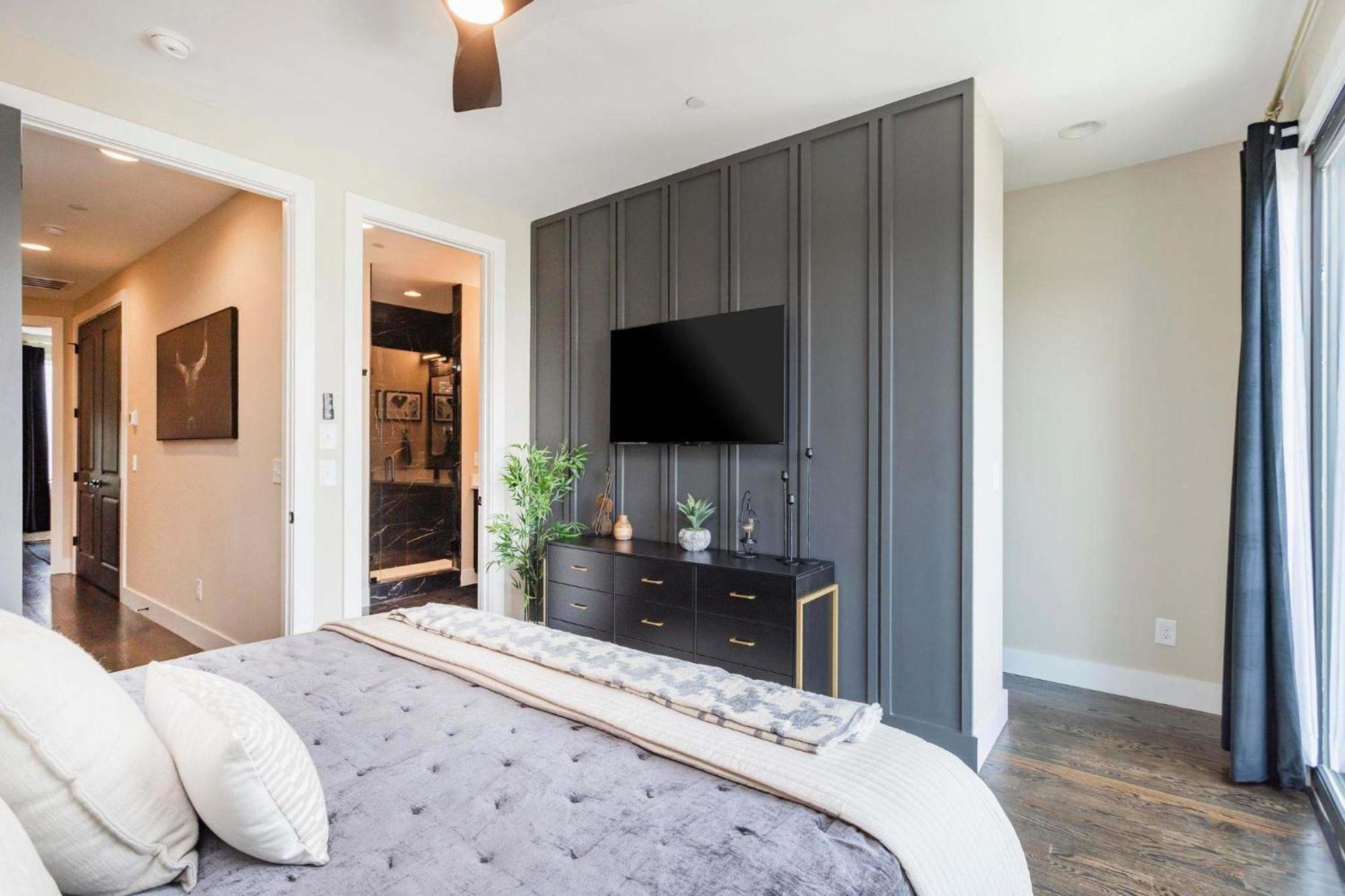 Brand New Elegance Rooftop Views Of * Nashville