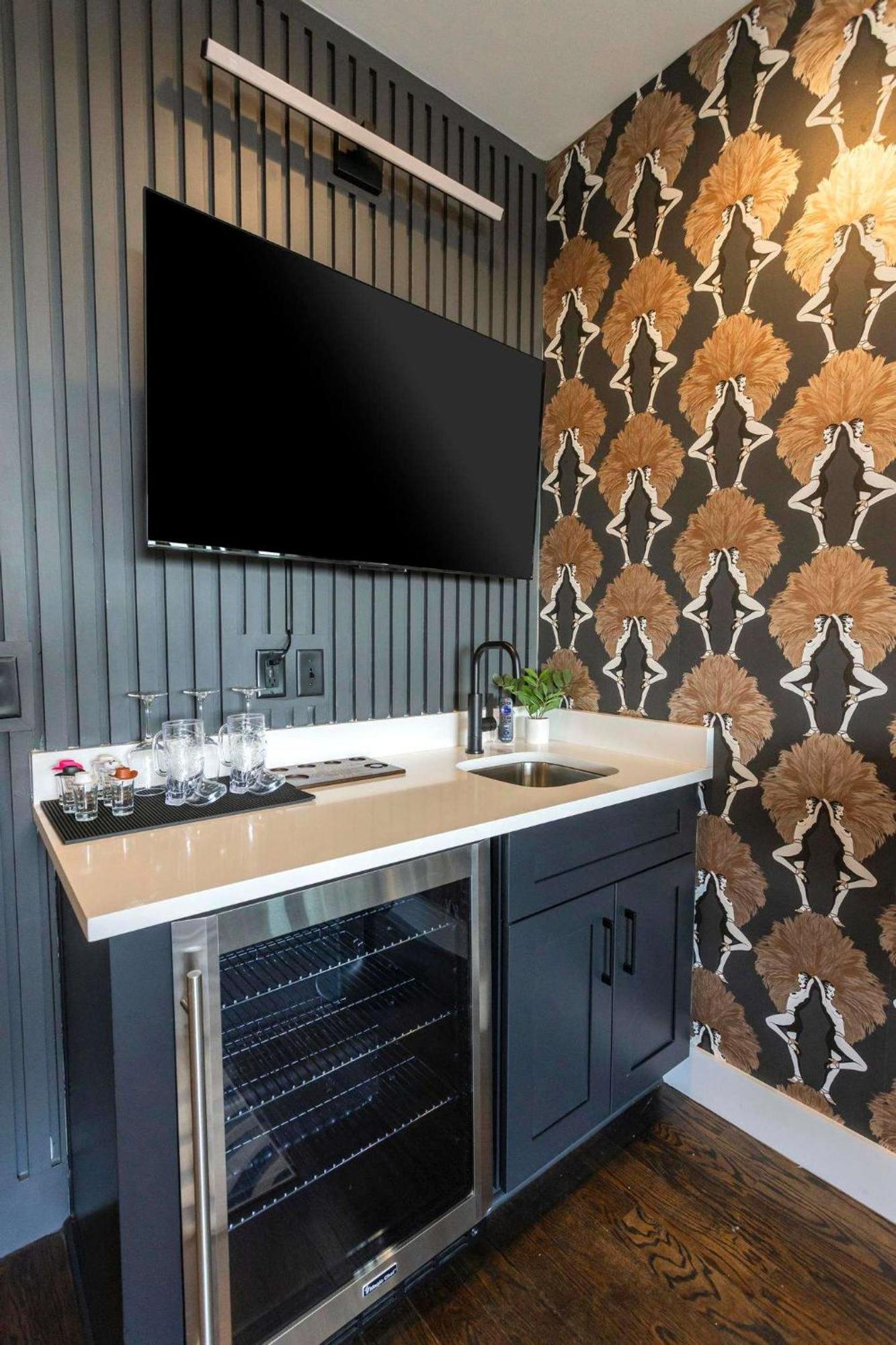 Brand New Elegance Rooftop Views Of Nashville