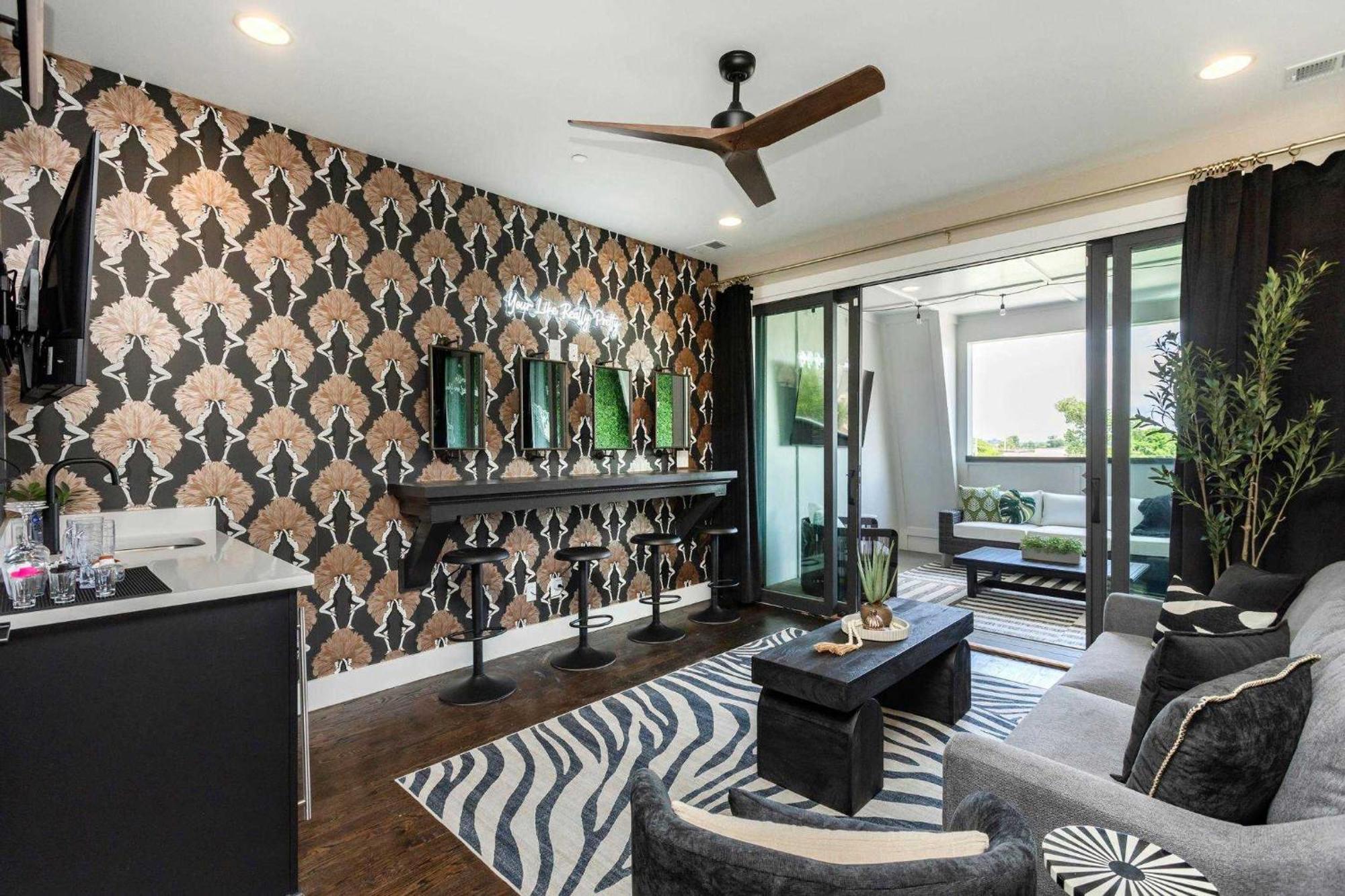 Brand New Elegance Rooftop Views Of * Nashville