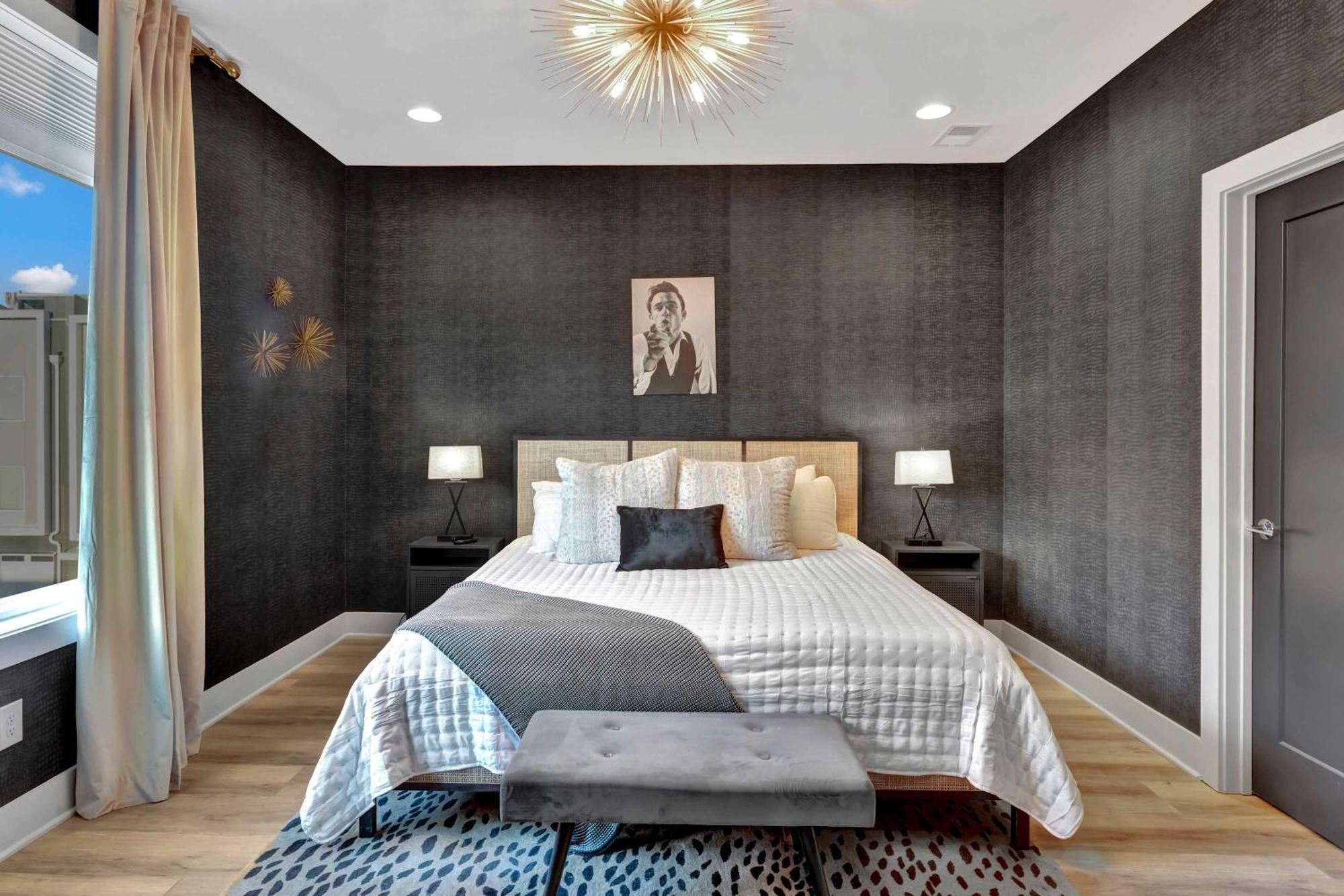 Rooftop Deck 2 Car Garage Near Downtown * Nashville