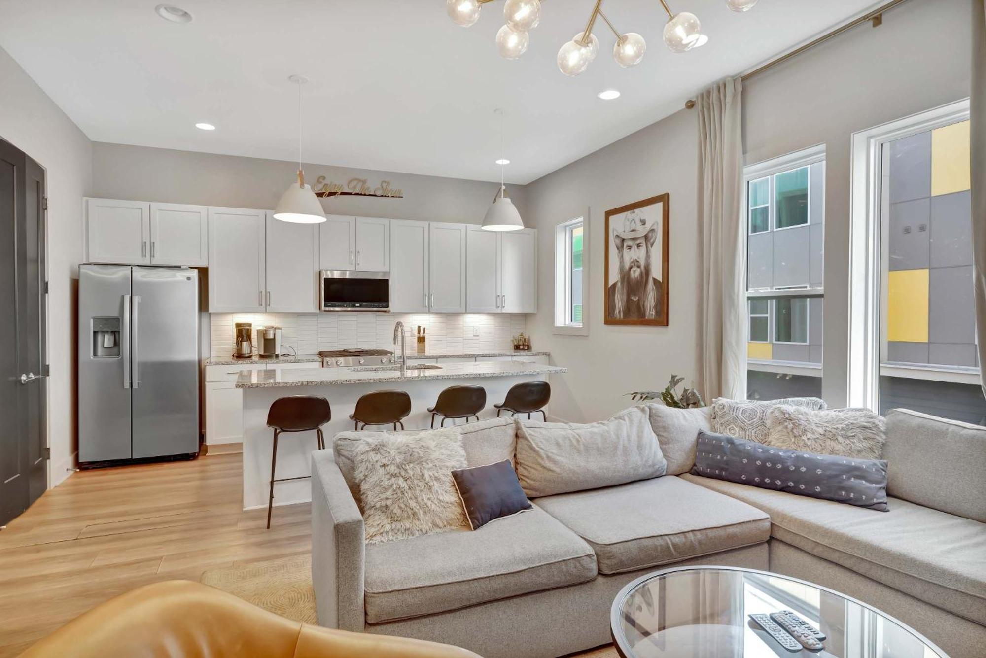 Rooftop Deck 2 Car Garage Near Downtown * Nashville