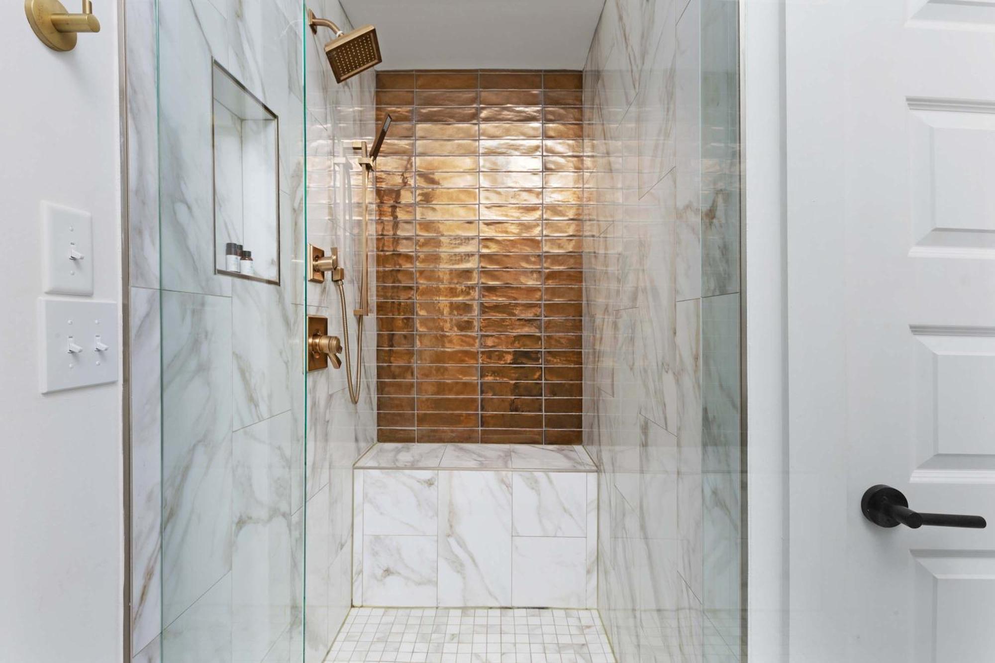 The Camellia - Rooftop Patio & Dog Friendly! Nashville