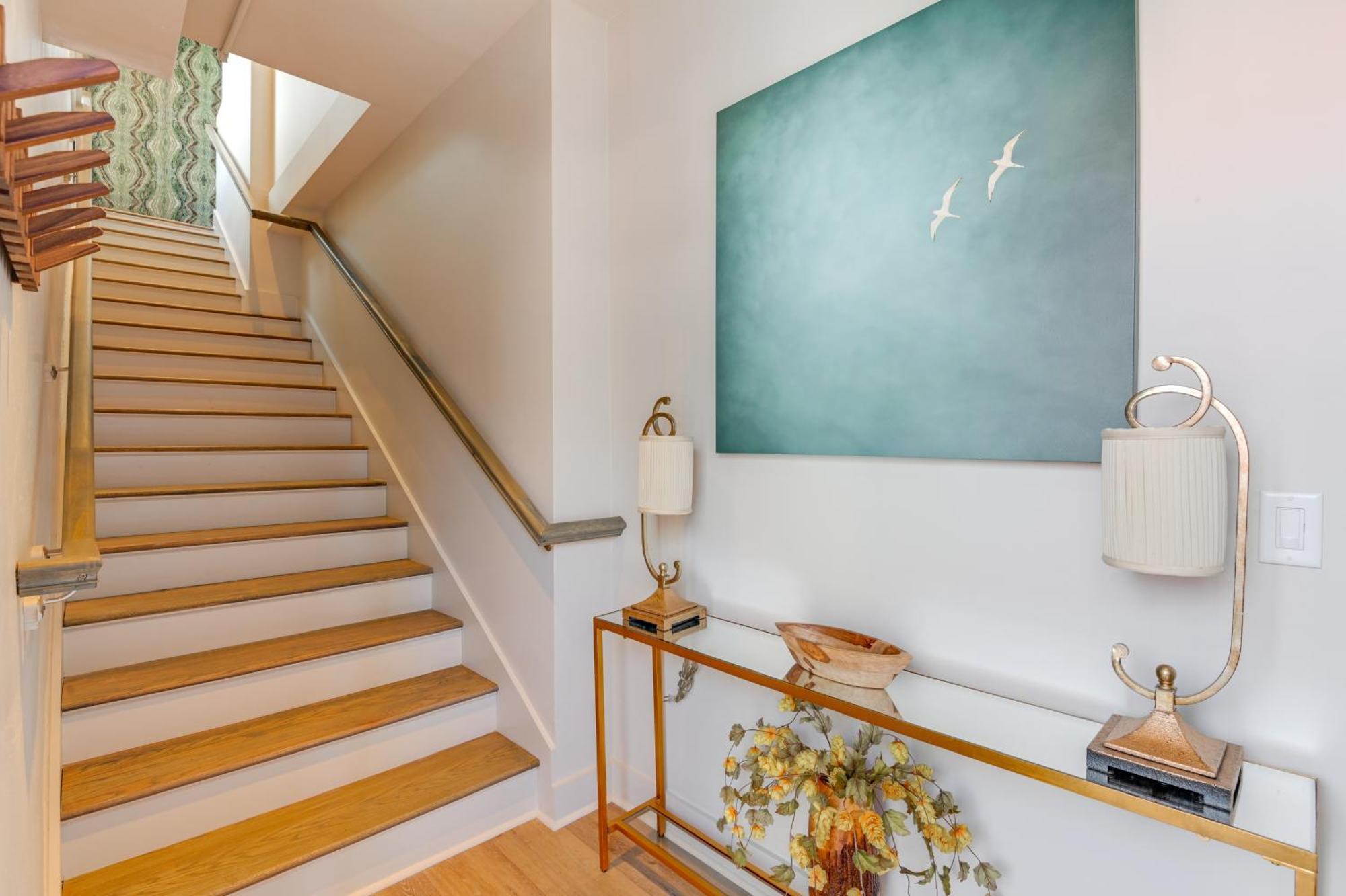 Walk To Vanderbilt Eclectic In Apartment